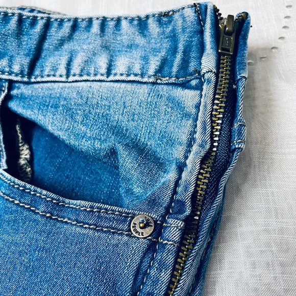 Free People highwaist PullOn Stretchy Skinny Jeans - Picture 3 of 11